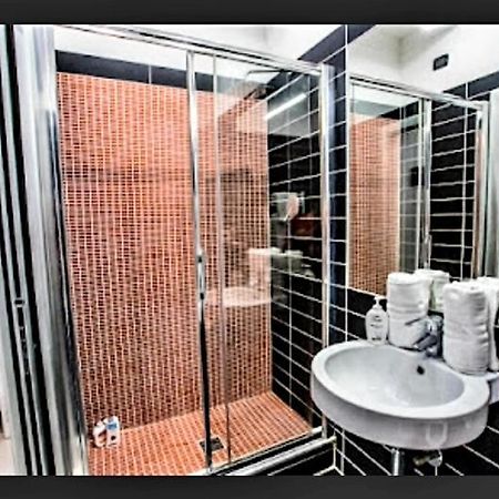 Golfo Di Orosei Rooms โรม ภายนอก รูปภาพ