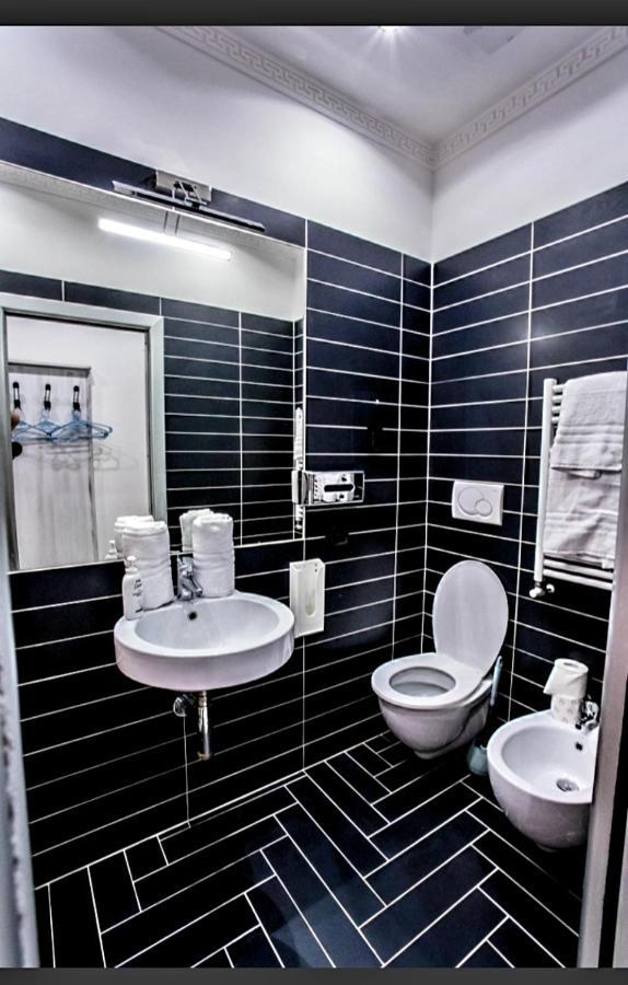 Golfo Di Orosei Rooms โรม ภายนอก รูปภาพ