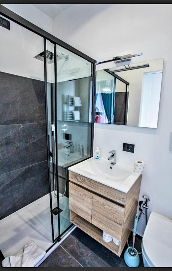 Golfo Di Orosei Rooms โรม ภายนอก รูปภาพ